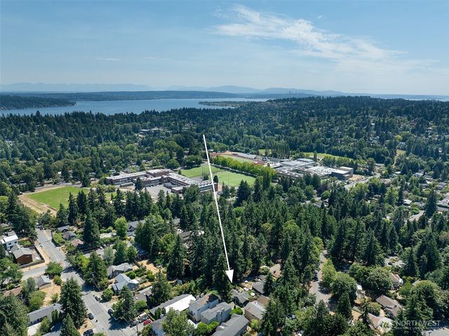 11350 28th Avenue NE, Seattle, WA 98125