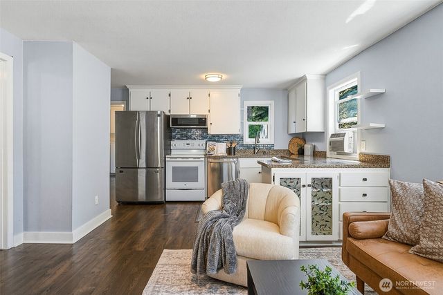 11350 28th Avenue NE, Seattle, WA 98125
