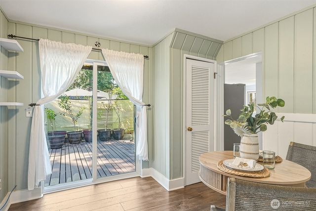 11350 28th Avenue NE, Seattle, WA 98125