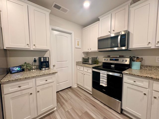 1335 Clemons Lane, Gilbert, SC 29054