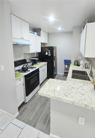 17900 Sherman Way 226, Reseda, CA 91335