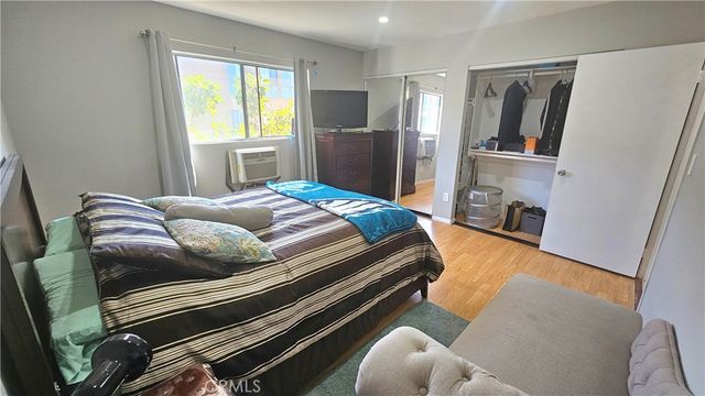 17900 Sherman Way 226, Reseda, CA 91335