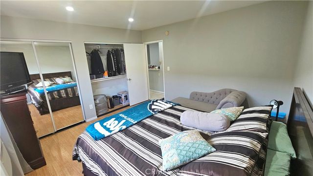 17900 Sherman Way 226, Reseda, CA 91335