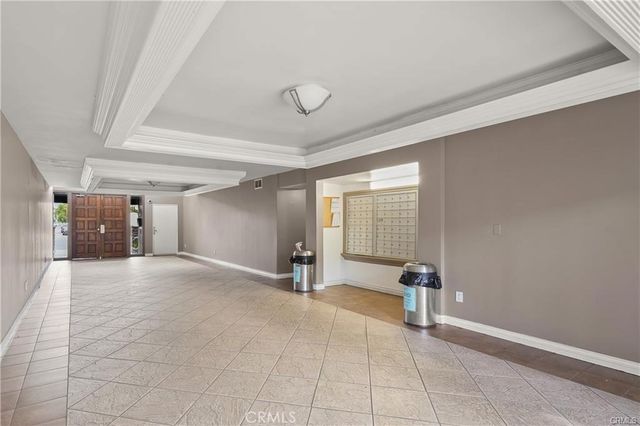 17900 Sherman Way 226, Reseda, CA 91335