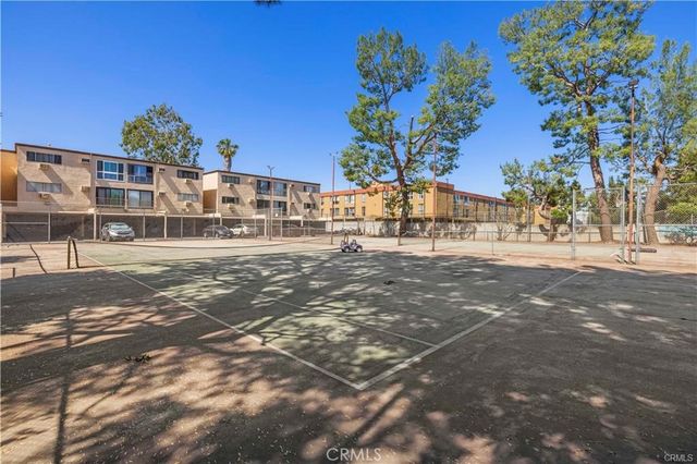 17900 Sherman Way 226, Reseda, CA 91335