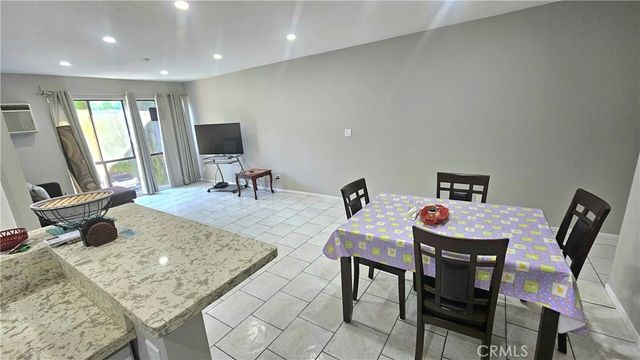 17900 Sherman Way 226, Reseda, CA 91335