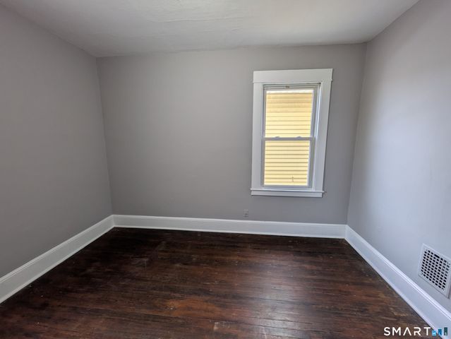 1007 Campbell Avenue, West Haven, CT 06516