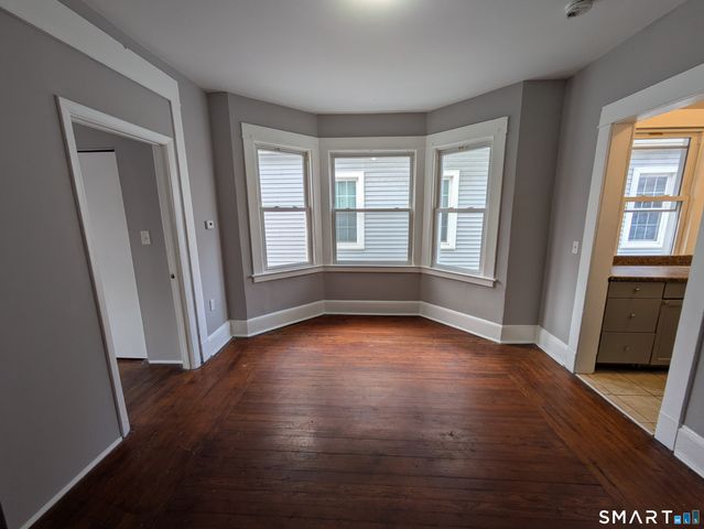 1007 Campbell Avenue, West Haven, CT 06516