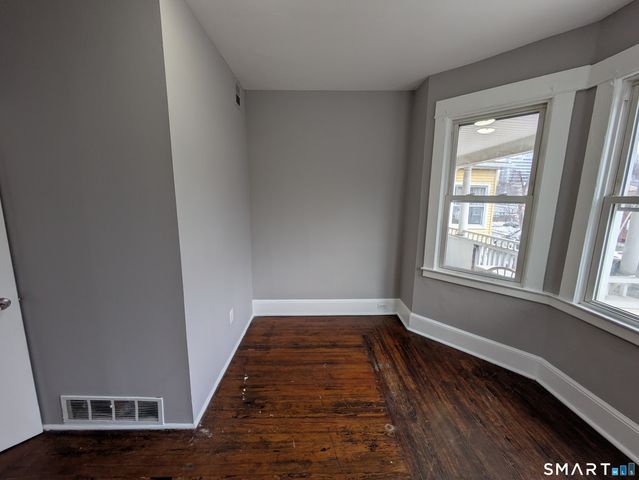 1007 Campbell Avenue, West Haven, CT 06516