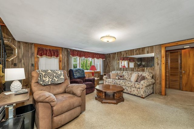 28 Salmon Falls Road, Rochester, NH 03868