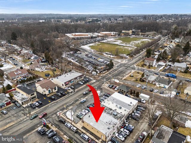 15 E WOODLAND AVE, Springfield, PA 19064