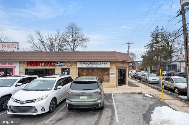 15 E WOODLAND AVE, Springfield, PA 19064