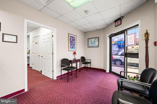 15 E WOODLAND AVE, Springfield, PA 19064