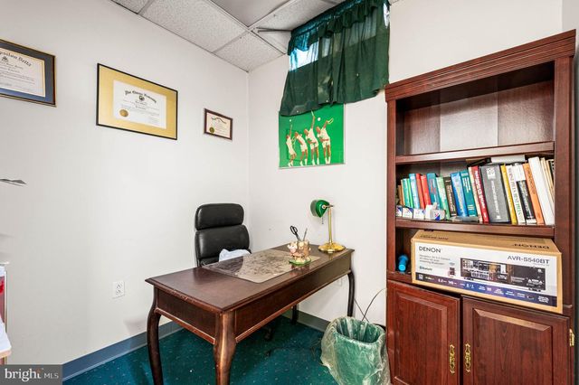 15 E WOODLAND AVE, Springfield, PA 19064