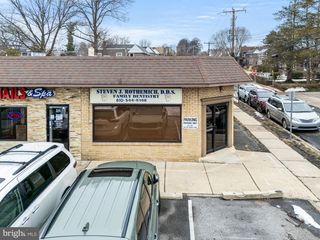 15 E WOODLAND AVE, Springfield, PA 19064