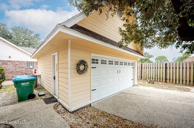 2103 Lindhridge Drive, Gulfport, MS 39507