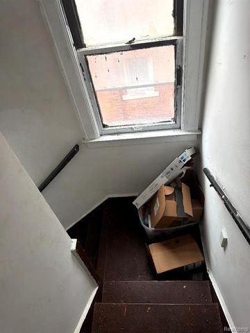 15321 Sorrento Street, Detroit, MI 48227