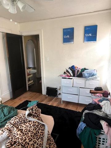 15321 Sorrento Street, Detroit, MI 48227