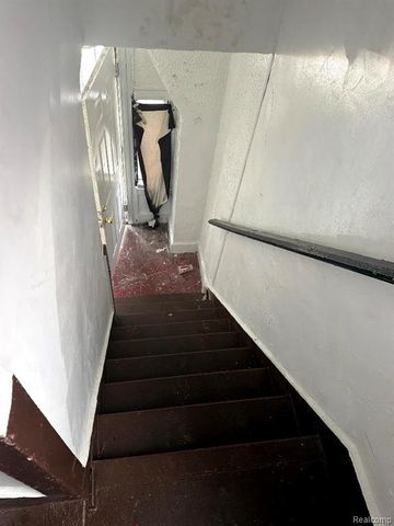 15321 Sorrento Street, Detroit, MI 48227