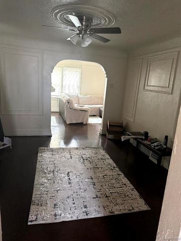 15321 Sorrento Street, Detroit, MI 48227