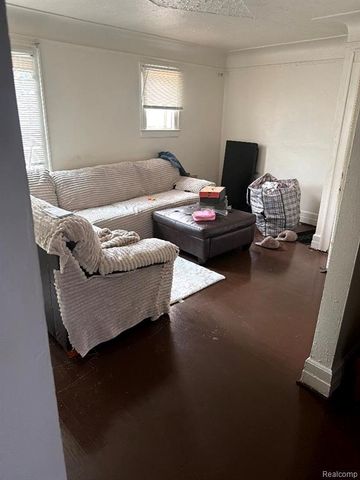 15321 Sorrento Street, Detroit, MI 48227