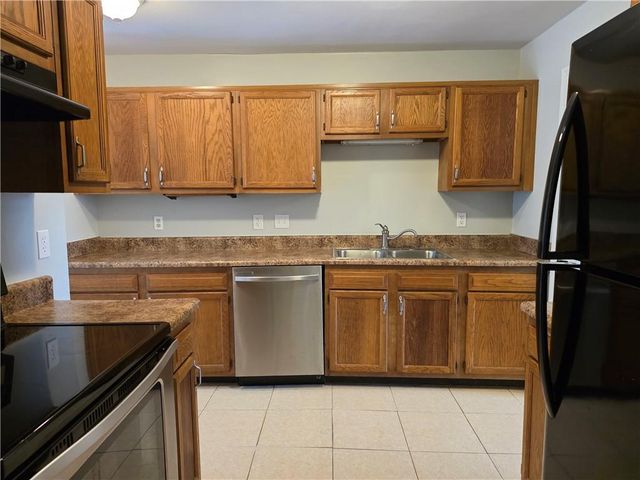 1834 Cooper Lake Drive SE, Smyrna, GA 30080