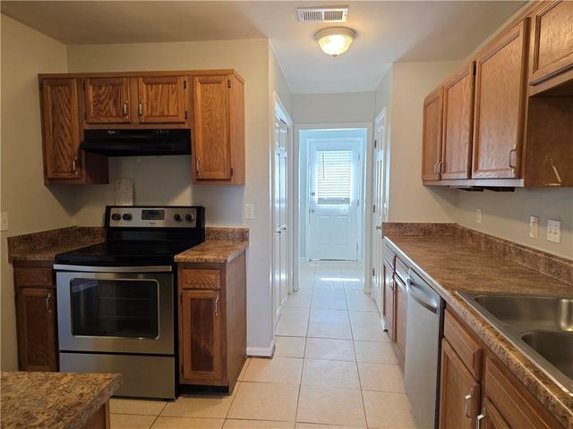 1834 Cooper Lake Drive SE, Smyrna, GA 30080