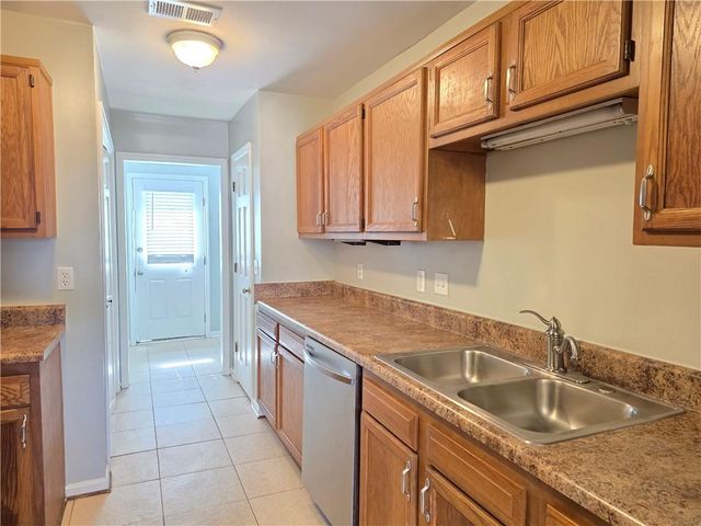 1834 Cooper Lake Drive SE, Smyrna, GA 30080