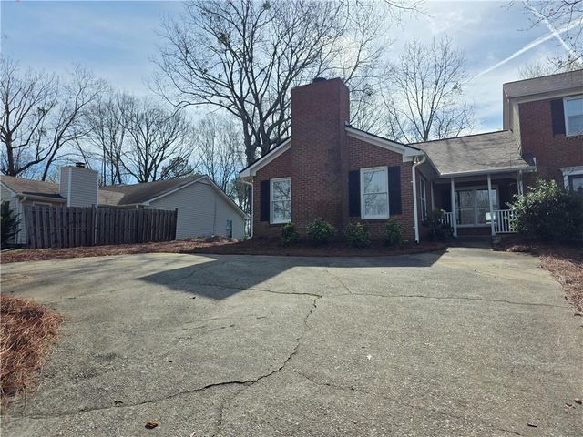 1834 Cooper Lake Drive SE, Smyrna, GA 30080