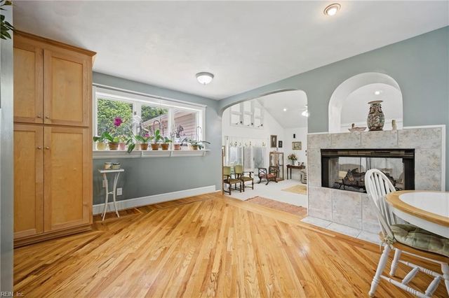 214 Sir Oliver RD, Norfolk, VA 23505