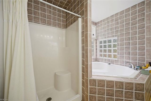 214 Sir Oliver RD, Norfolk, VA 23505