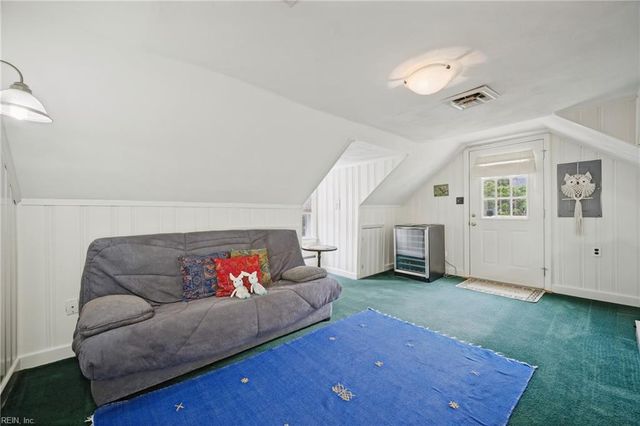 214 Sir Oliver RD, Norfolk, VA 23505