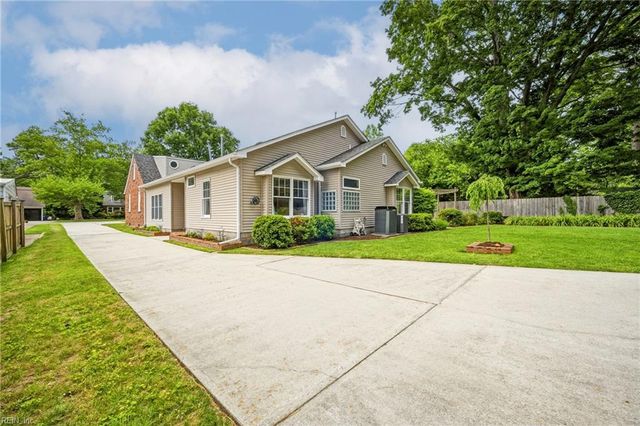 214 Sir Oliver RD, Norfolk, VA 23505