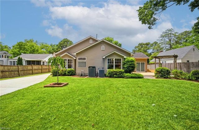 214 Sir Oliver RD, Norfolk, VA 23505