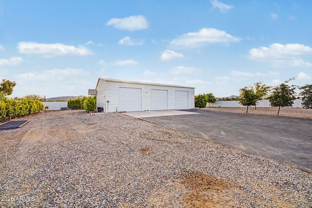 5202 N 196TH Avenue, Litchfield Park, AZ 85340