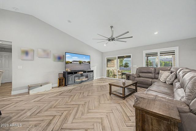5202 N 196TH Avenue, Litchfield Park, AZ 85340
