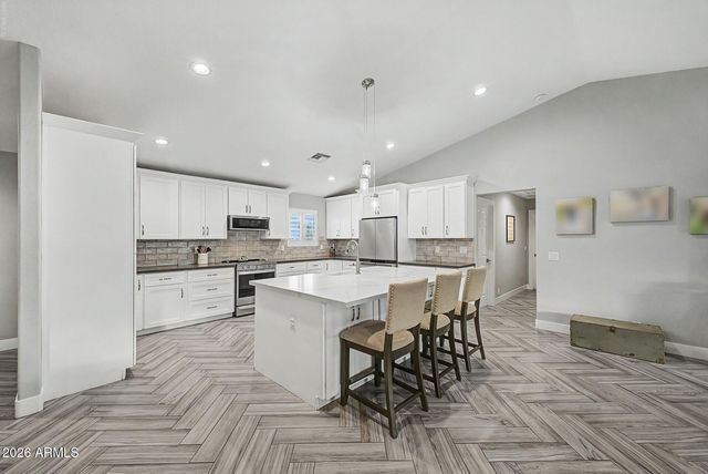 5202 N 196TH Avenue, Litchfield Park, AZ 85340