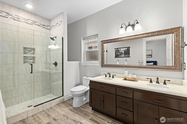 18592 Rainier View Road SE, Monroe, WA 98272