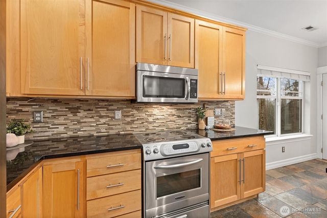 18592 Rainier View Road SE, Monroe, WA 98272