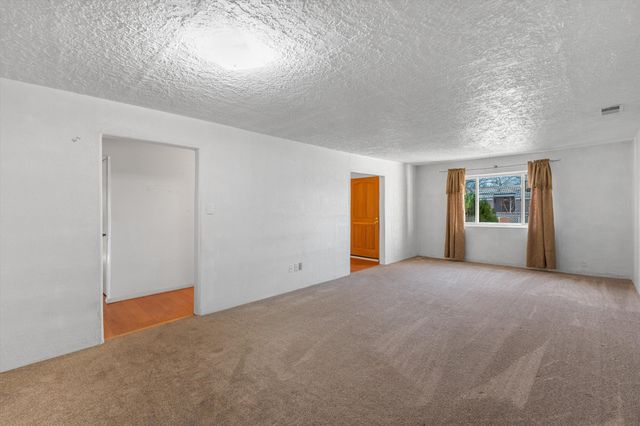 225 Mockingbird Lane, Corrales, NM 87048