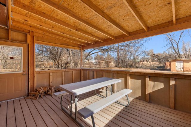 225 Mockingbird Lane, Corrales, NM 87048