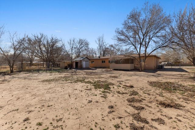 225 Mockingbird Lane, Corrales, NM 87048