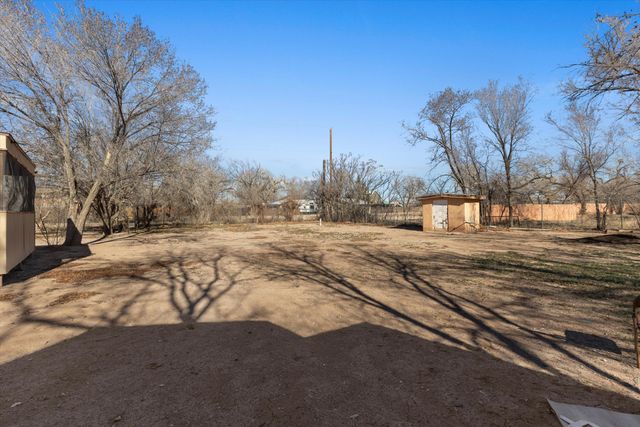 225 Mockingbird Lane, Corrales, NM 87048