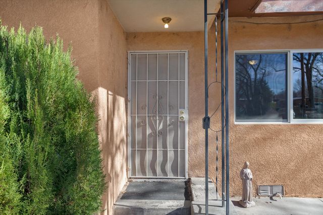 225 Mockingbird Lane, Corrales, NM 87048