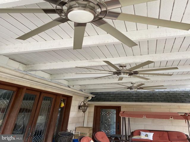 8071 WINDSOR DR, King George, VA 22485