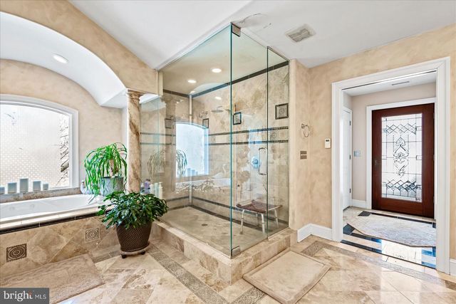 8071 WINDSOR DR, King George, VA 22485