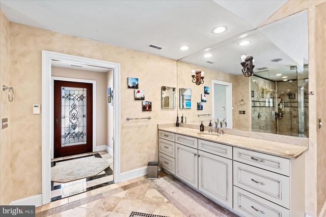 8071 WINDSOR DR, King George, VA 22485