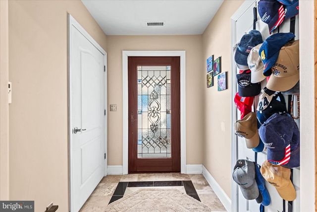 8071 WINDSOR DR, King George, VA 22485