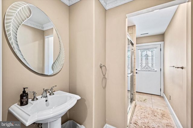 8071 WINDSOR DR, King George, VA 22485