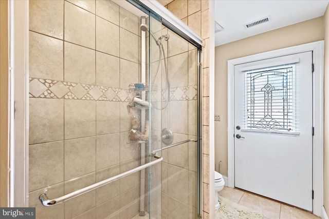 8071 WINDSOR DR, King George, VA 22485